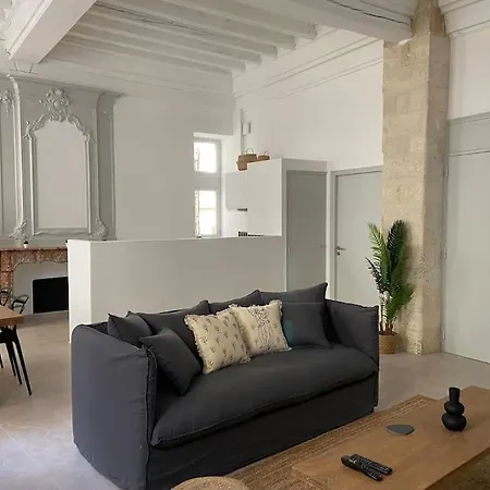 Appartement Avec Ventilateurs Proche Du Palais Des Papes Aviñón Exterior foto